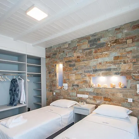 Azzurro Otel *